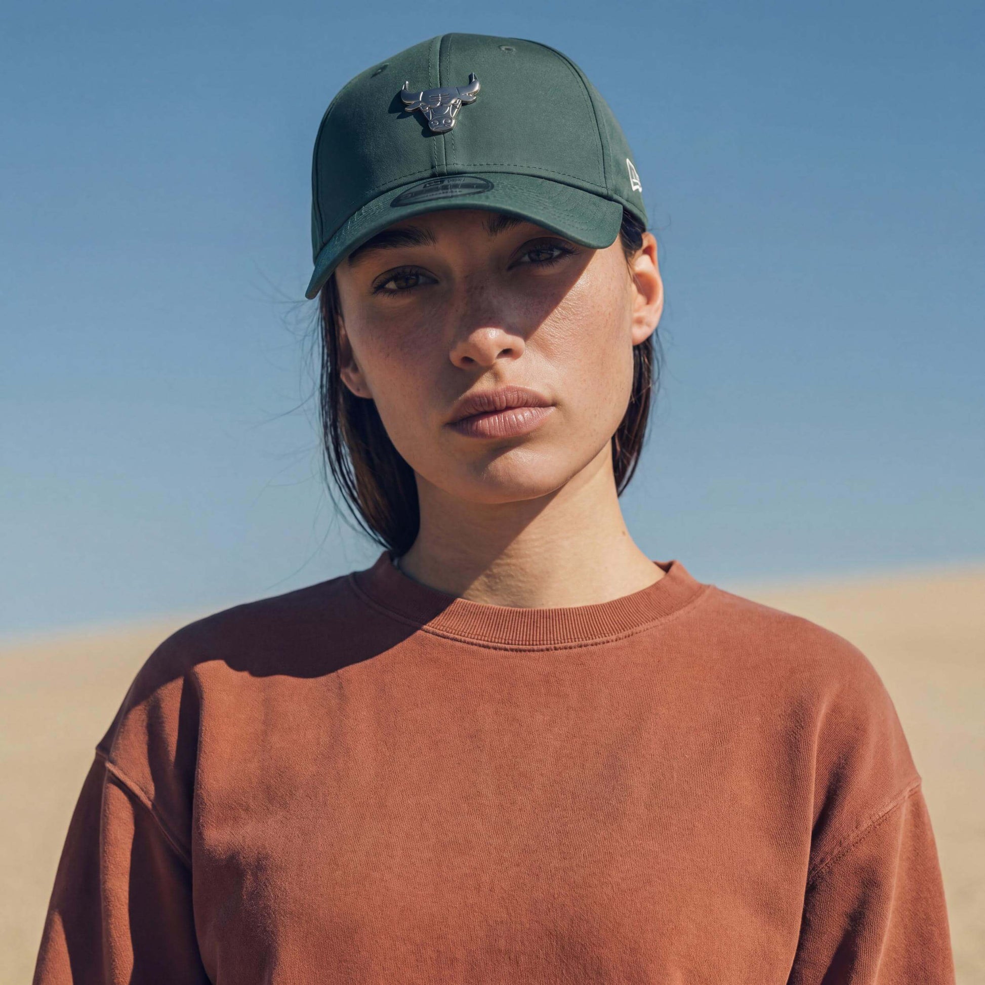 oliv (female-model Alexis Newman)