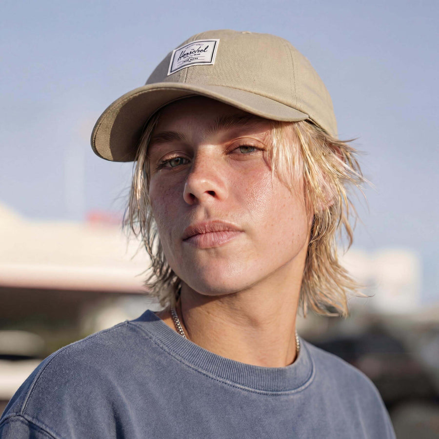 beige (male-model Pete Delorette)
