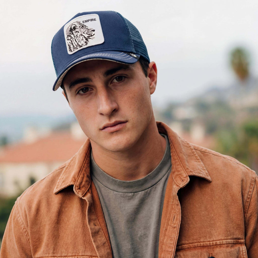 blau (male-model Pete Delorette)