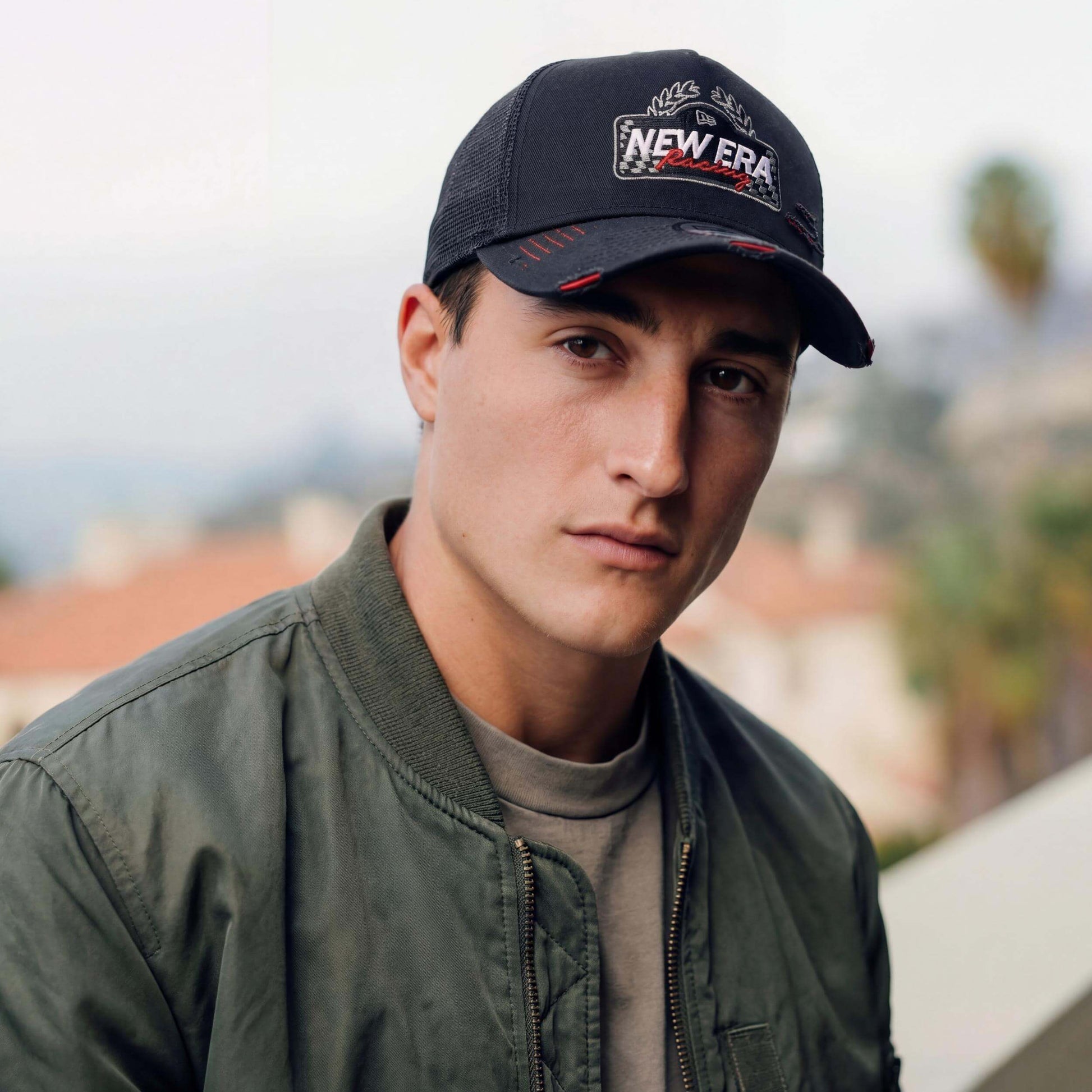 schwarz (male-model Pete Delorette)