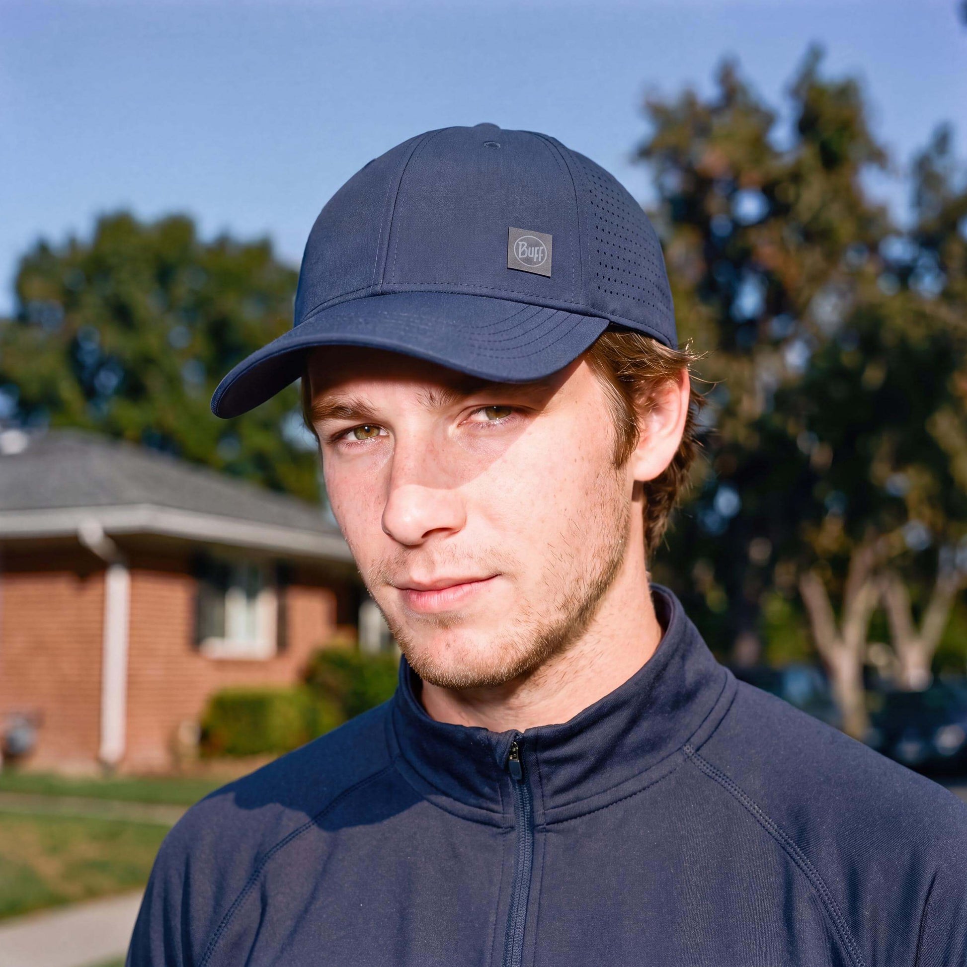 dunkelblau (male-model)