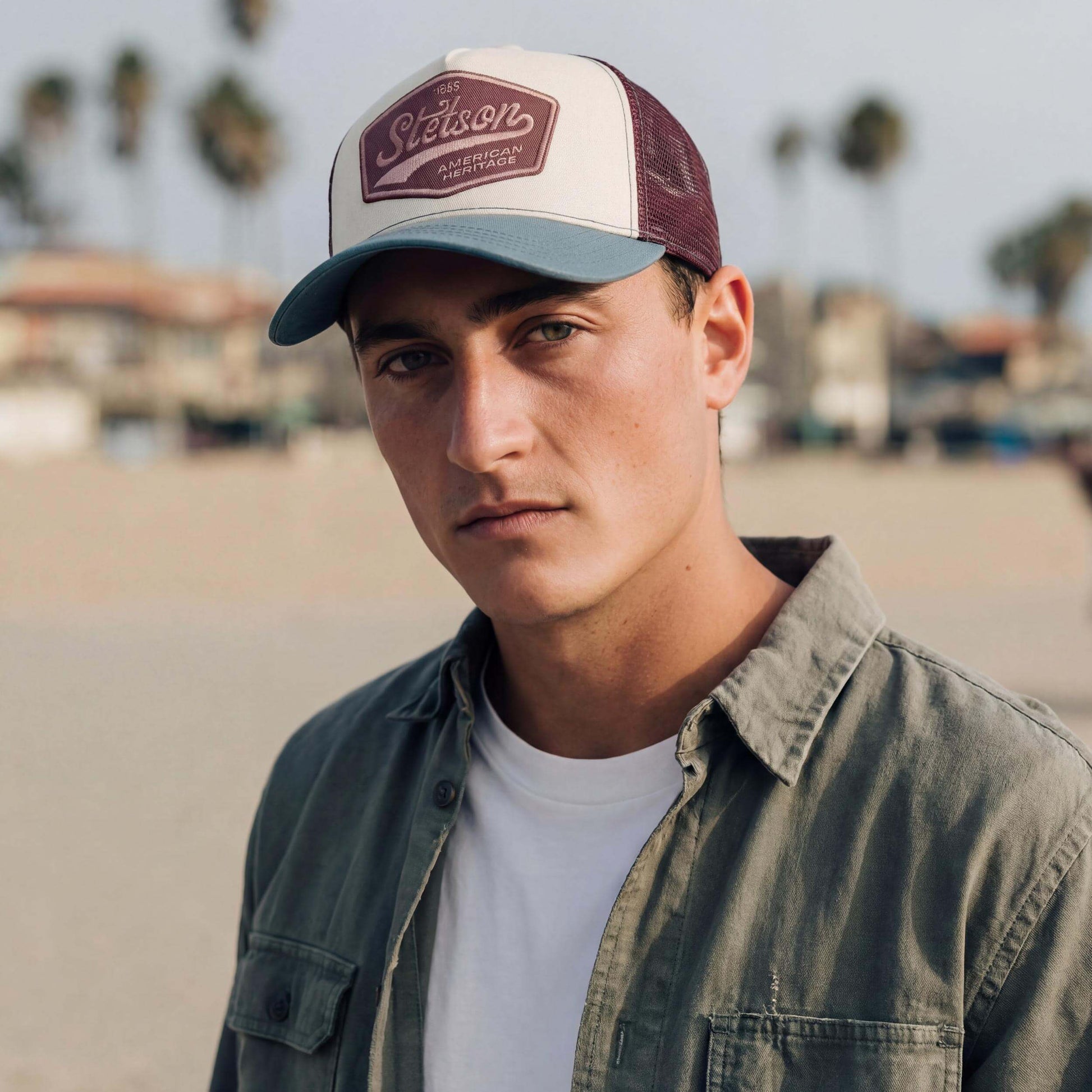 weiß-blau (male-model Roger Yard)