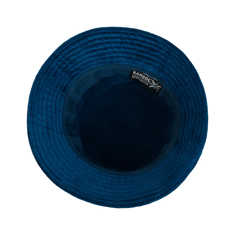 bleu foncé