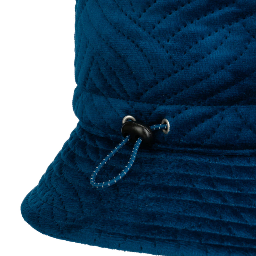 bleu foncé