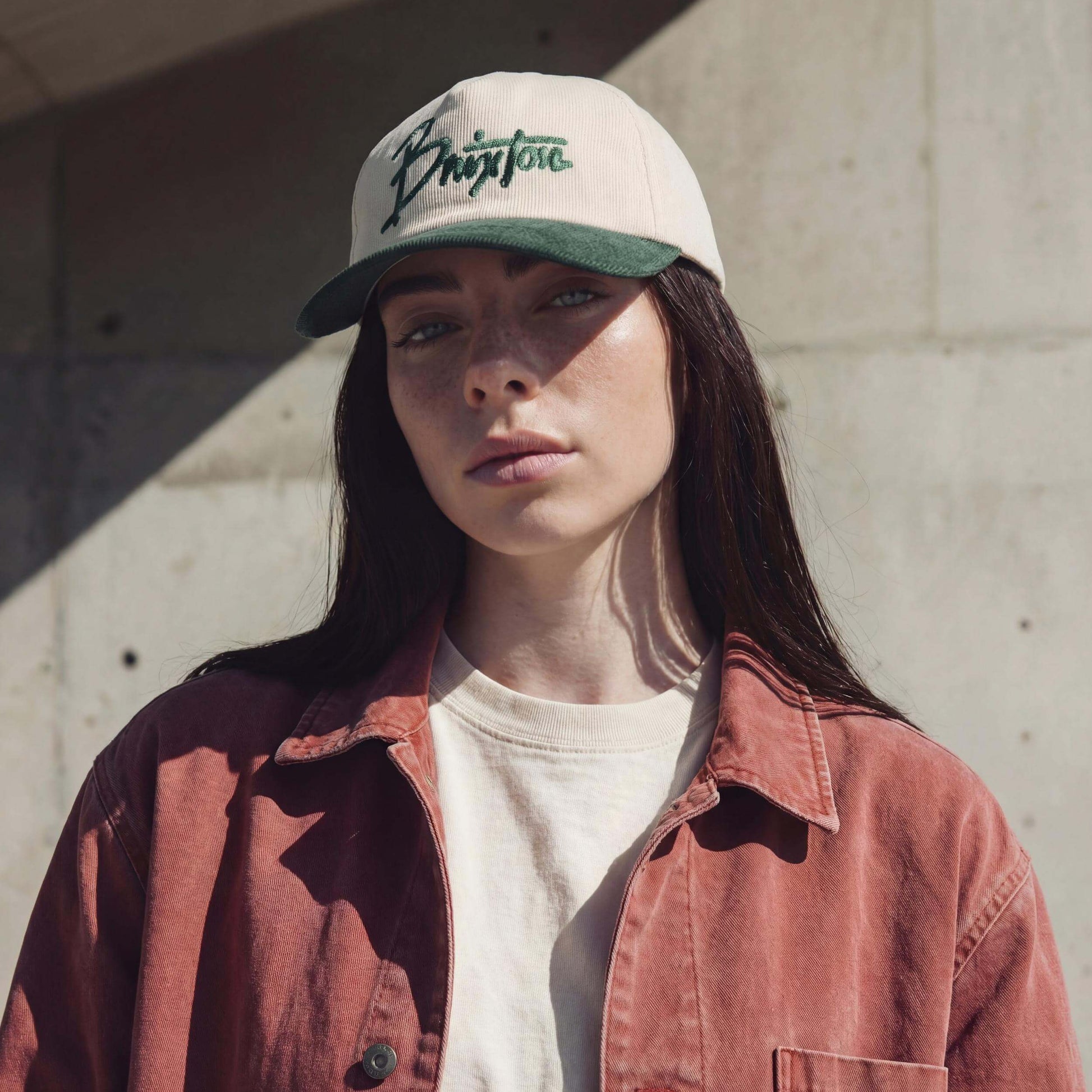 blanc-vert (modèle féminin Sabrina Sanchez)