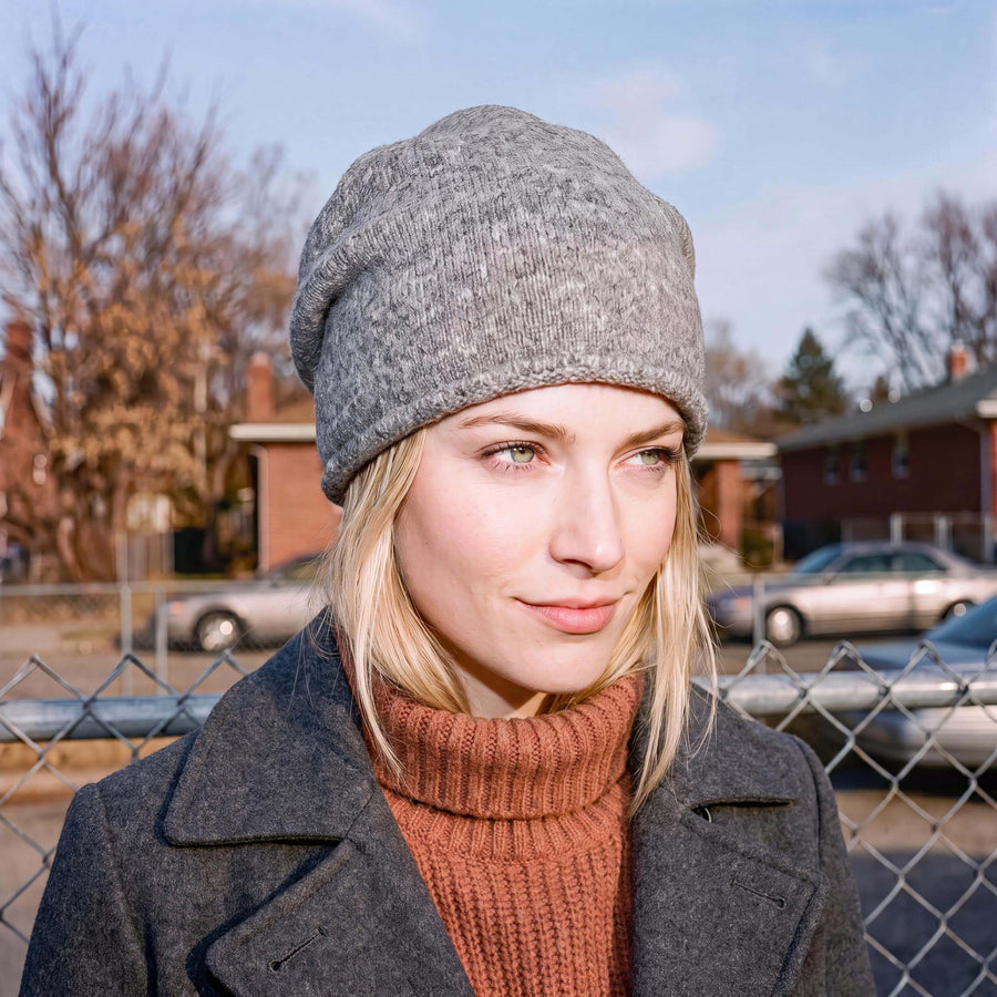 grau (female-model)