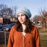 blau (female-model)