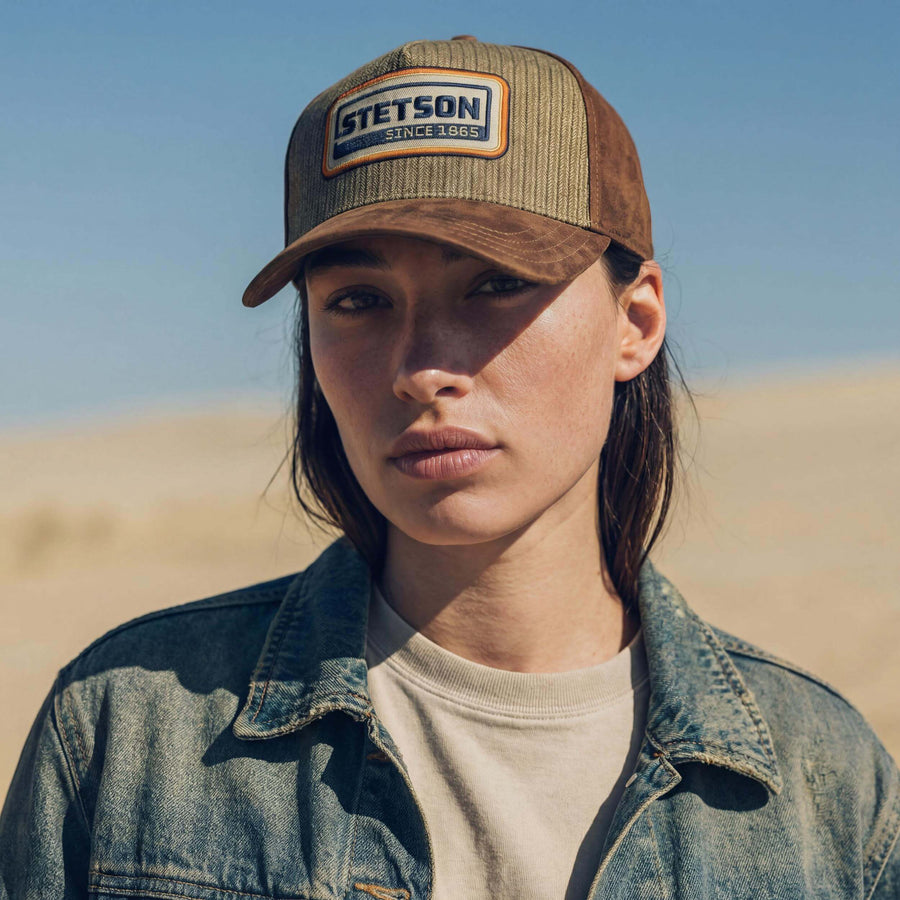 braun (female-model Bec Rabanne)