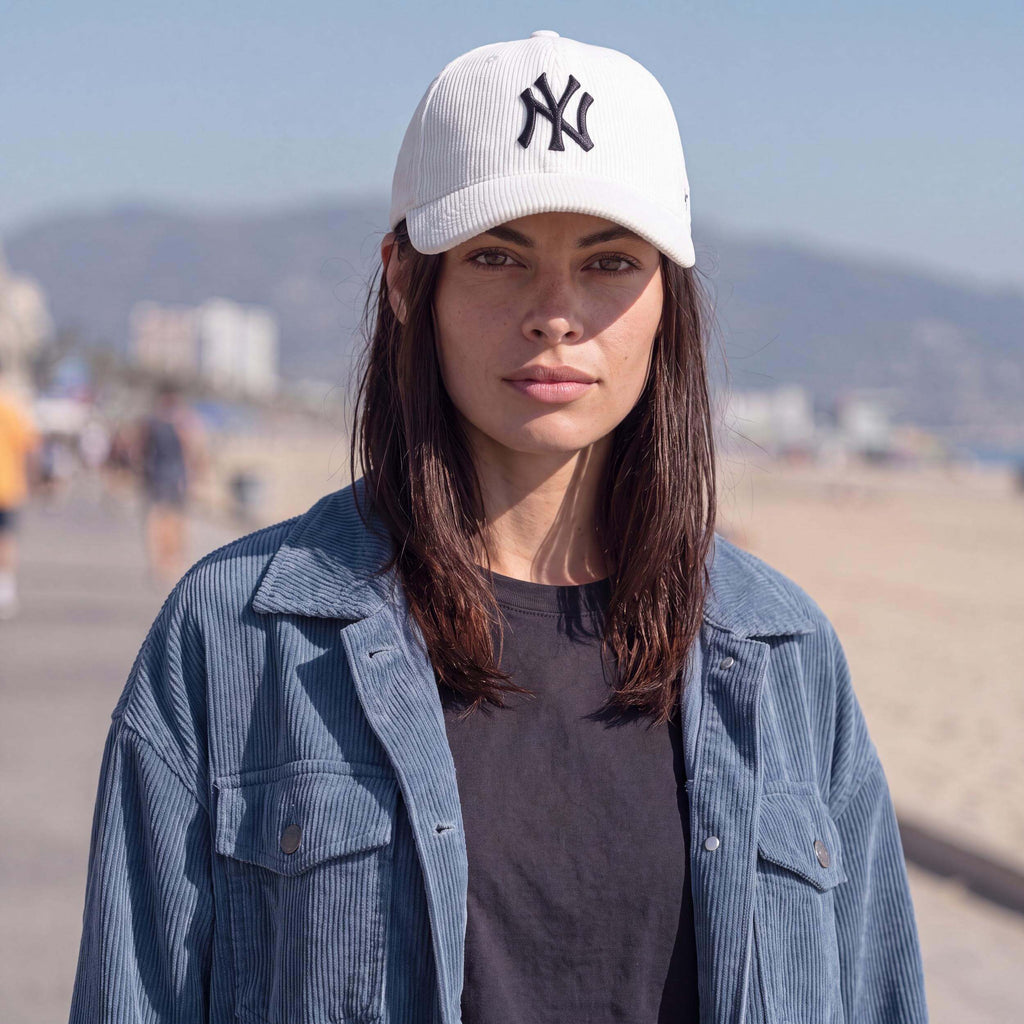 weiß (female-model)