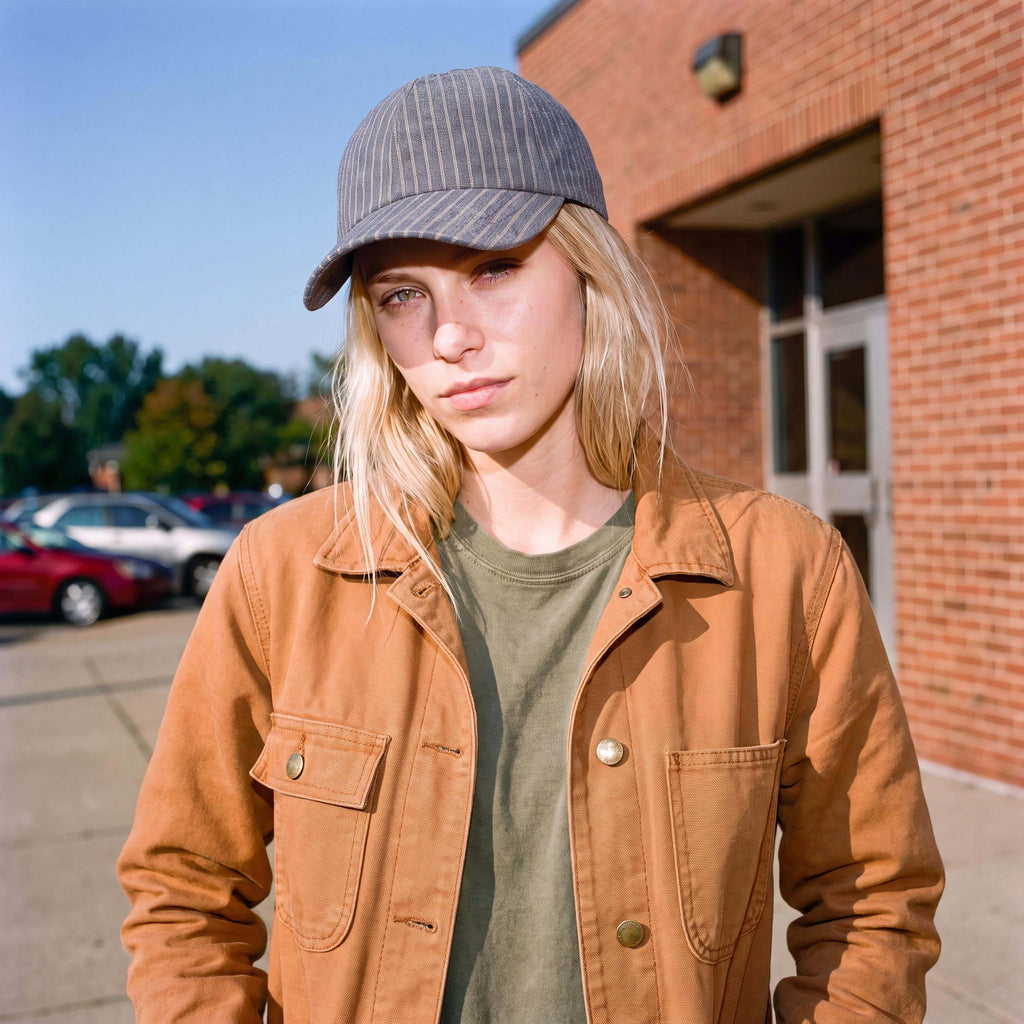dunkelblau (female-model)