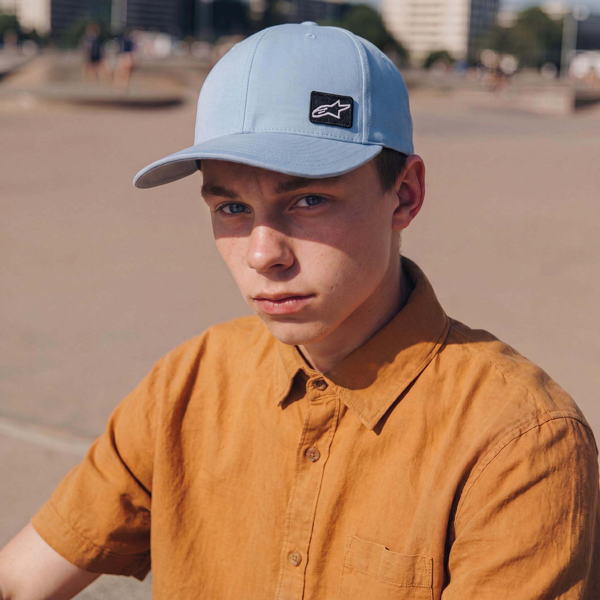 blau (male-model)