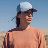 blau (female-model)