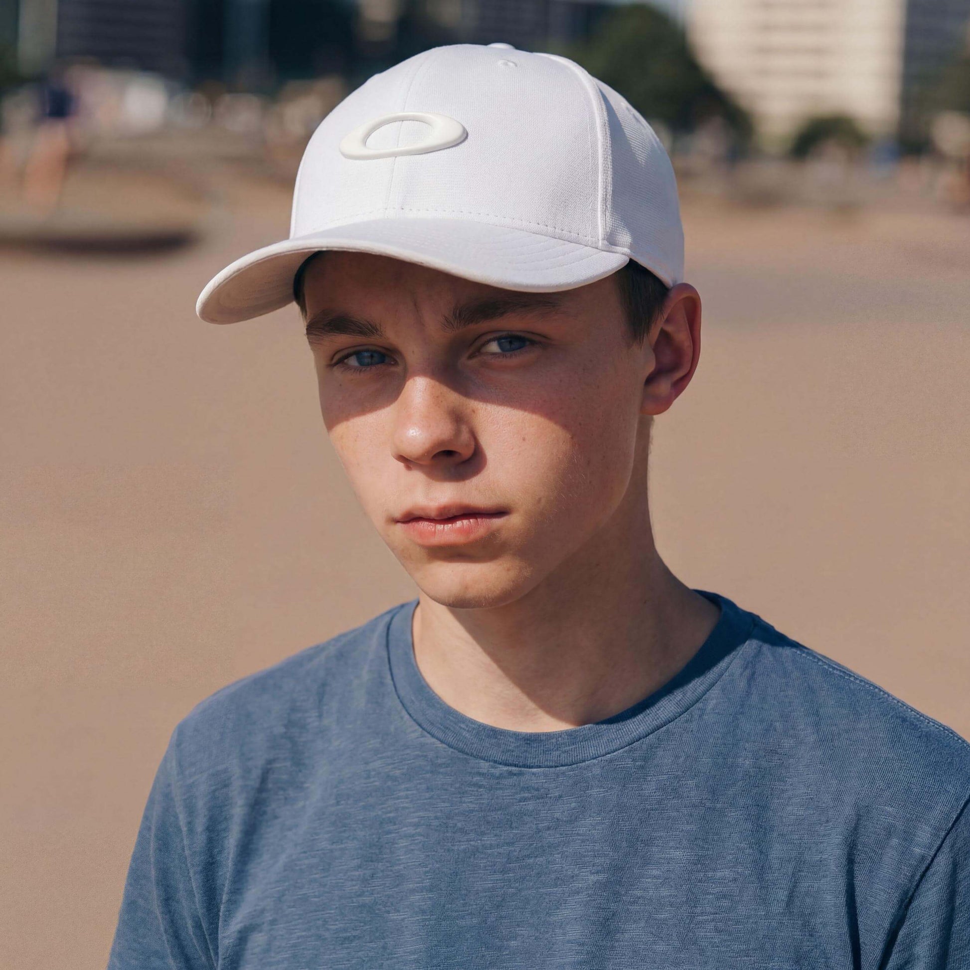 weiß (male-model Oswald Bloom)