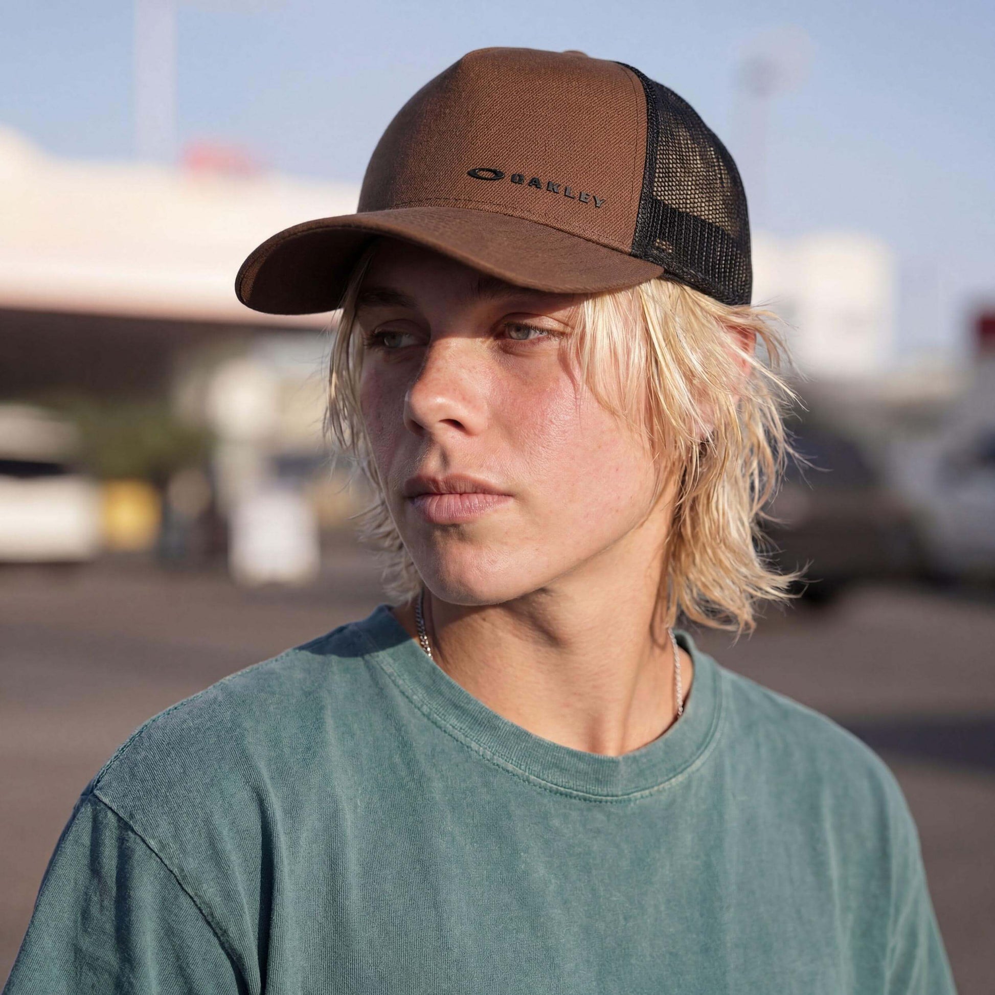 braun-schwarz (male-model Justin Mappex)