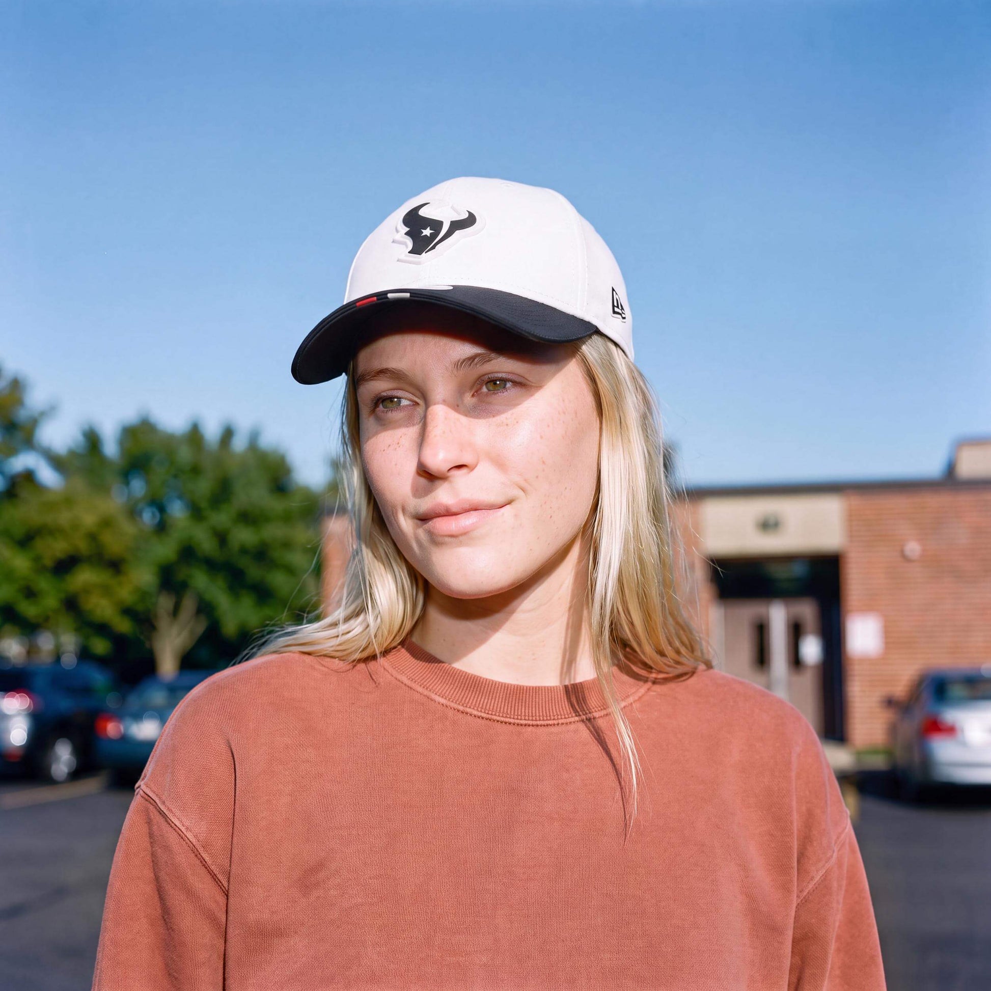 dunkelblau (female-model)