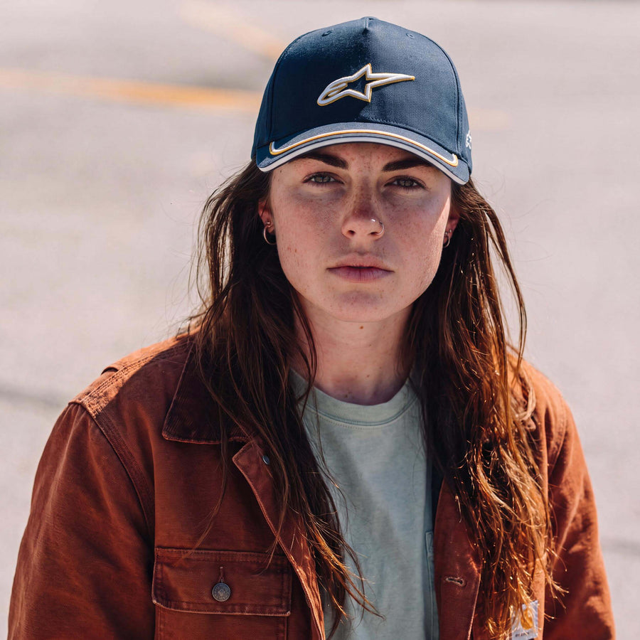 denim (female-model)