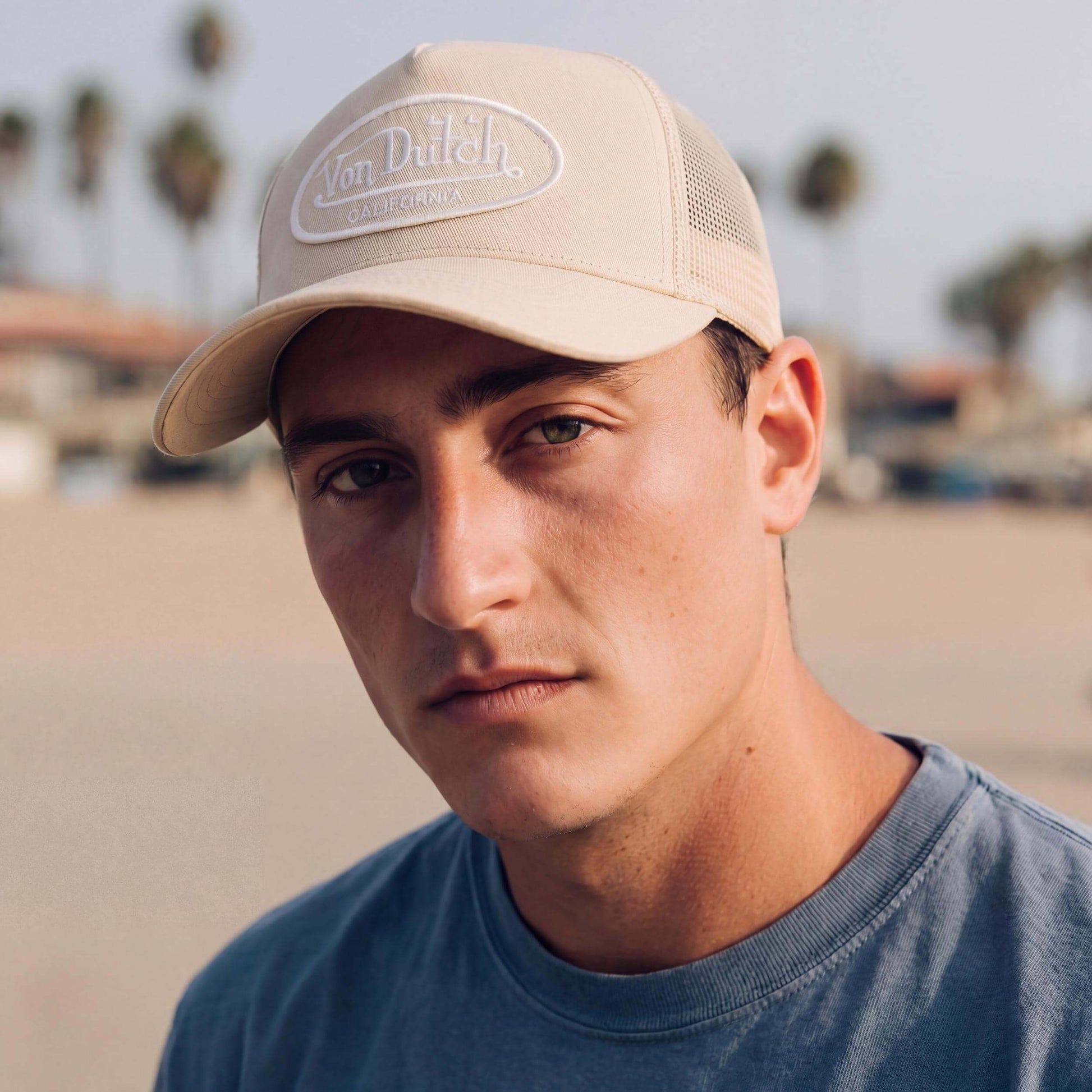 cremeweiß (male-model Jimmy Mcneal)