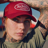 rot (female-model Nicole Capman)