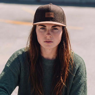 oliv (female-model)