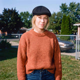 schwarz (female-model)