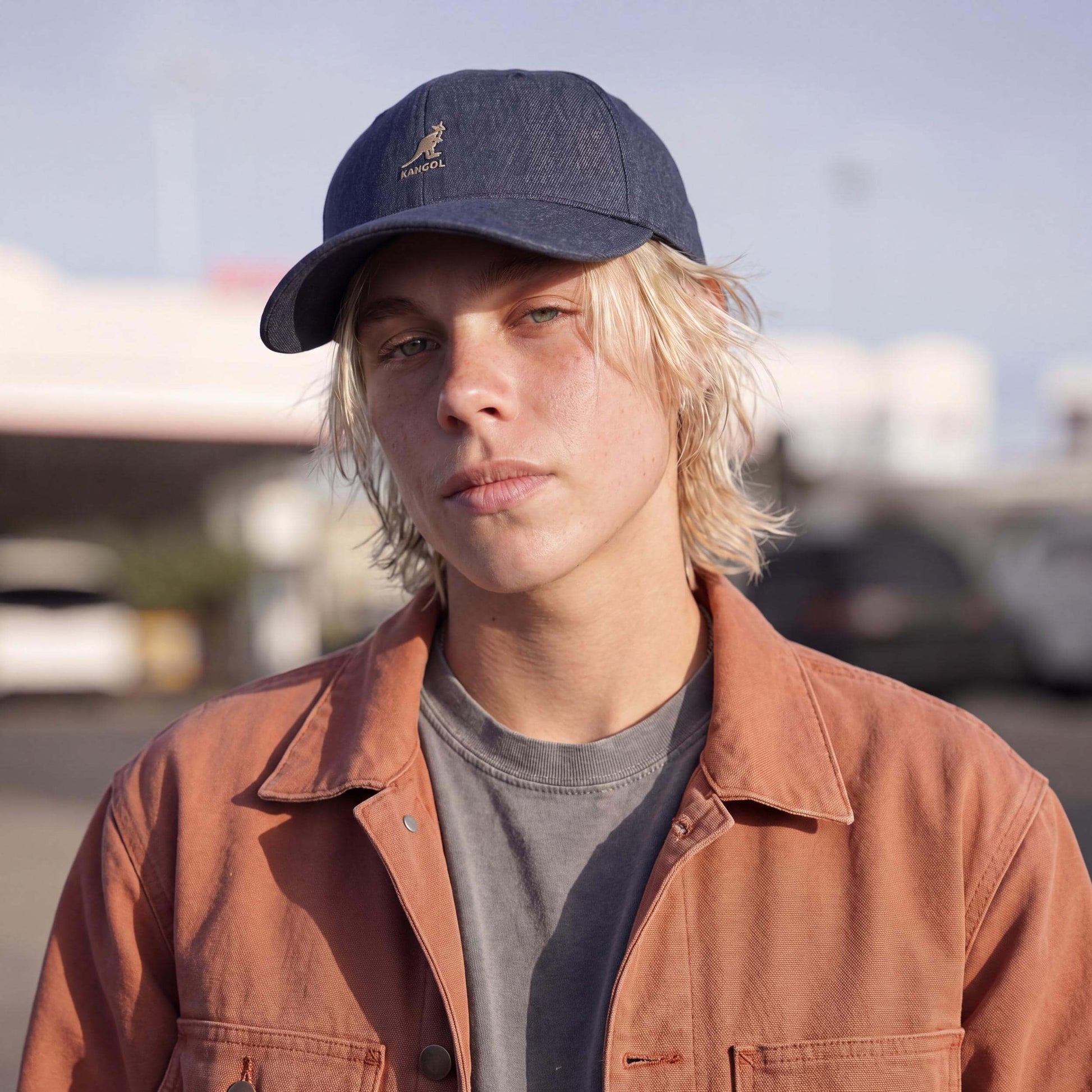 blau-meliert (male-model Roger Yard)