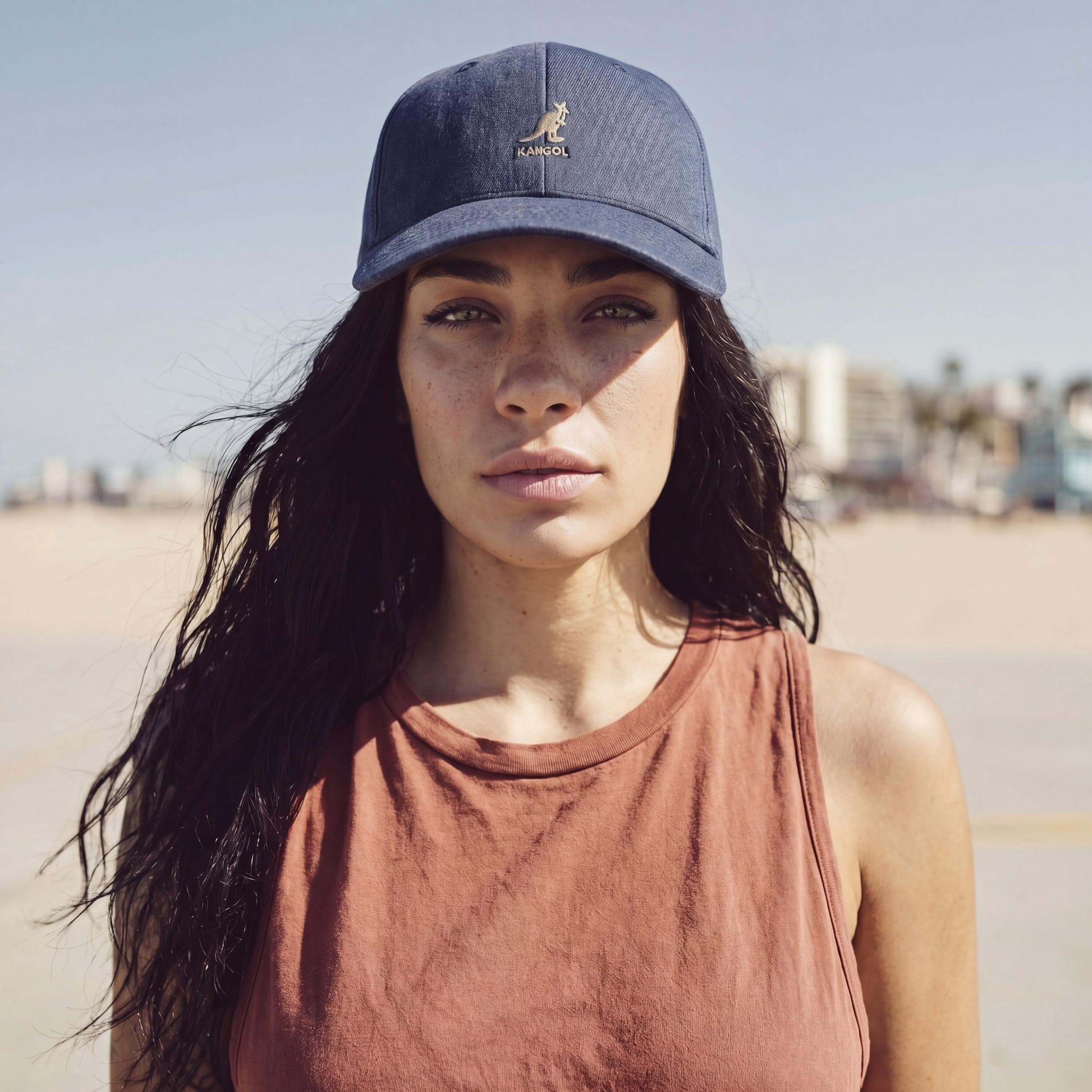 blau-meliert (female-model Alexis Newman)