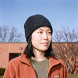 schwarz (female-model)