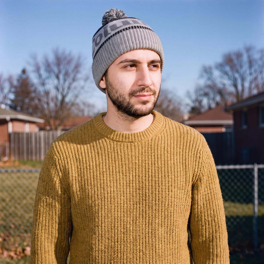 grau (male-model)
