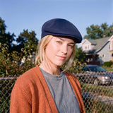 dunkelblau (female-model)
