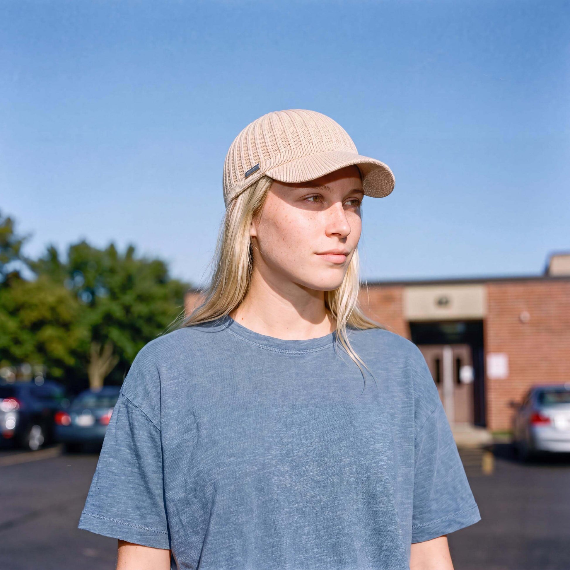 pastellgelb (female-model)