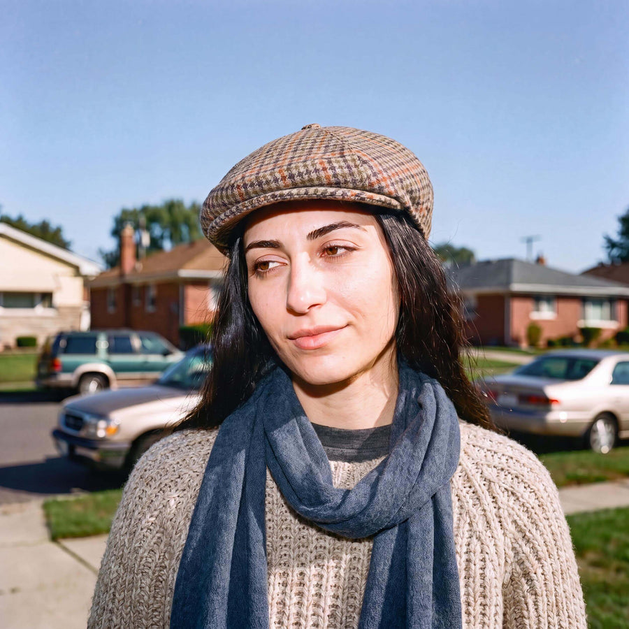 beige (female-model)
