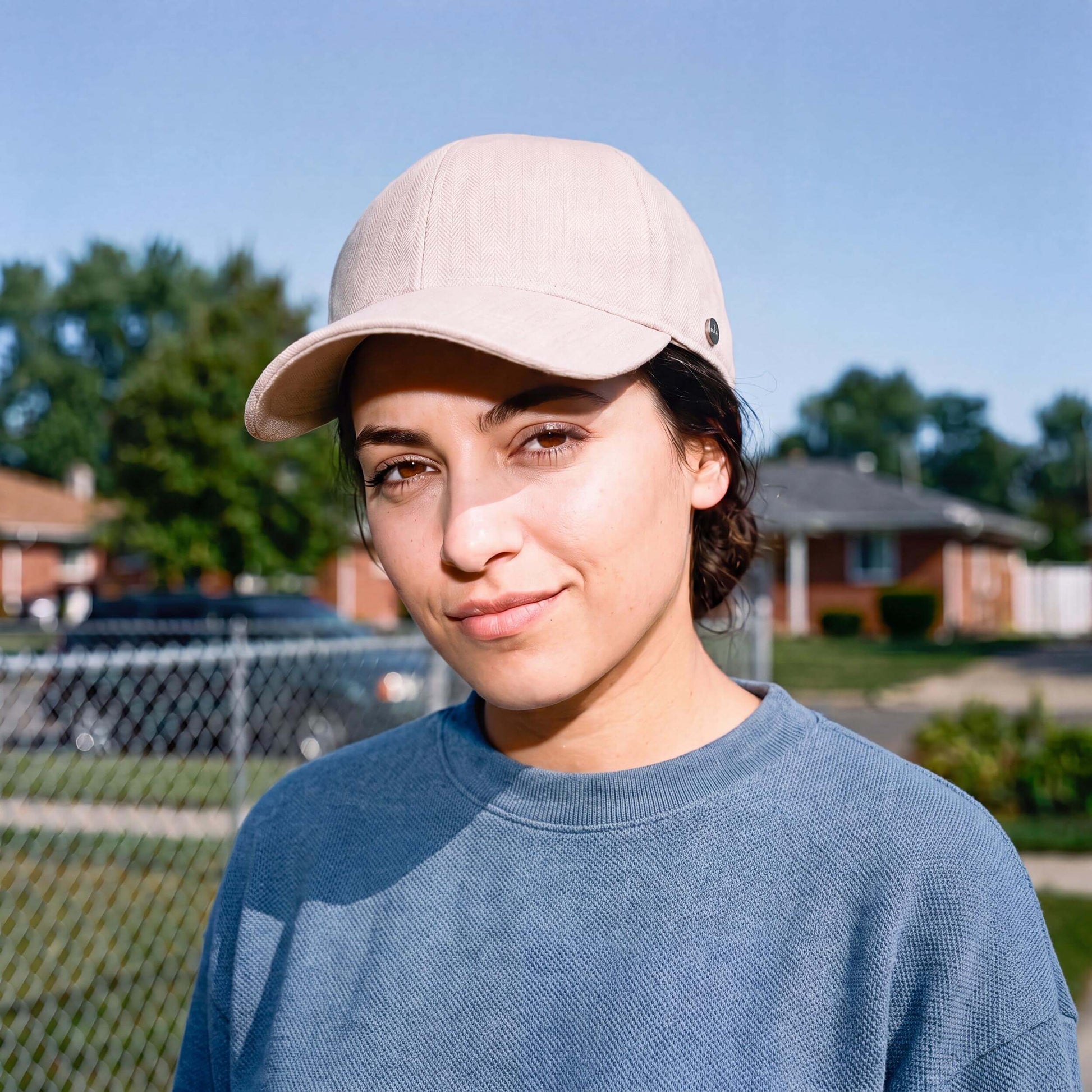 hellbeige (female-model)