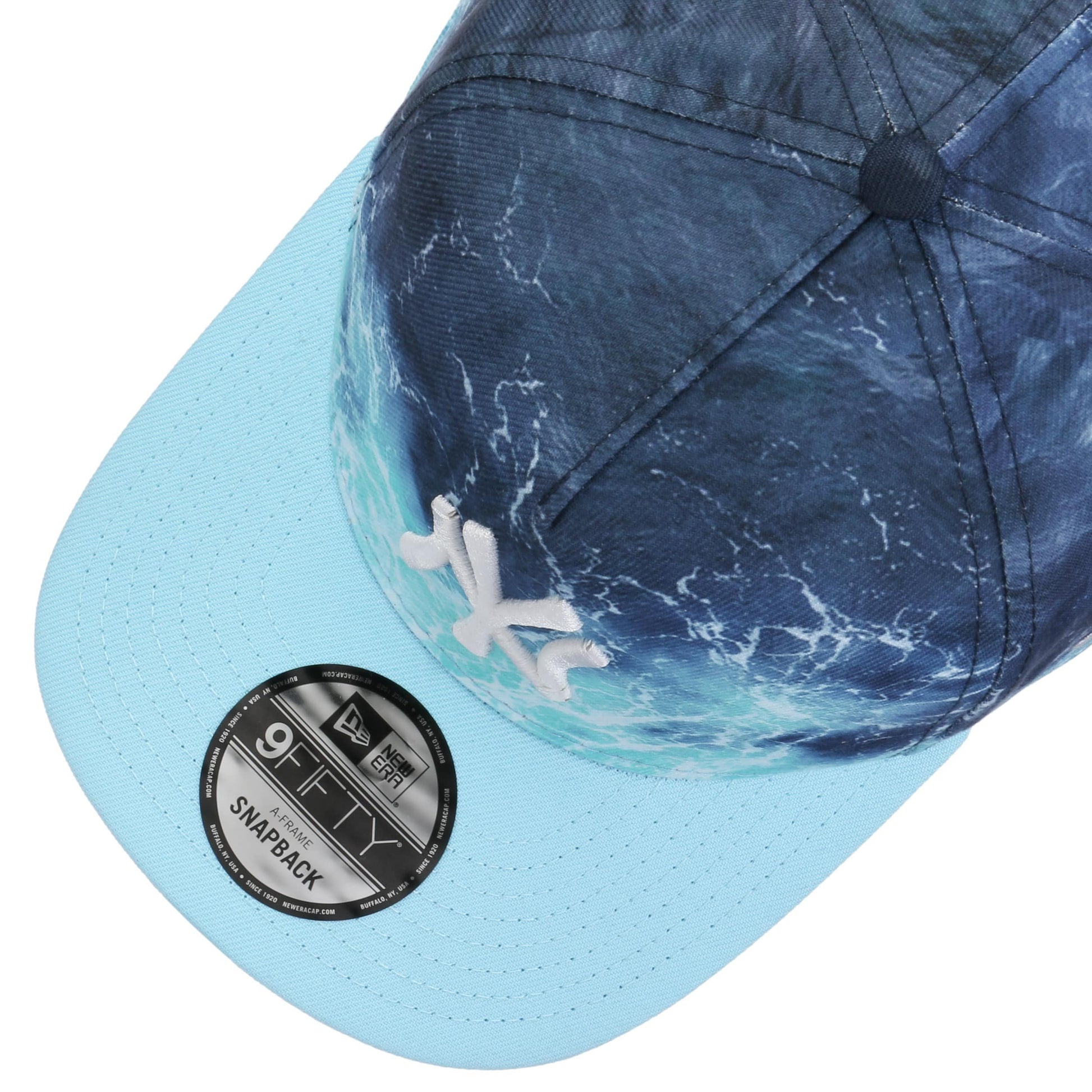 hellblau