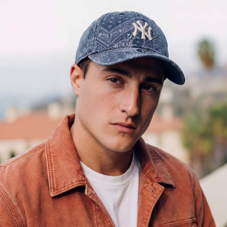 donkerblauw (mannelijk model Jimmy Mcneal)