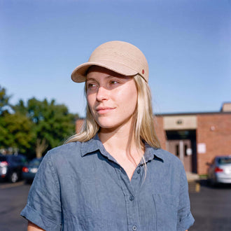 cremeweiß (female-model)