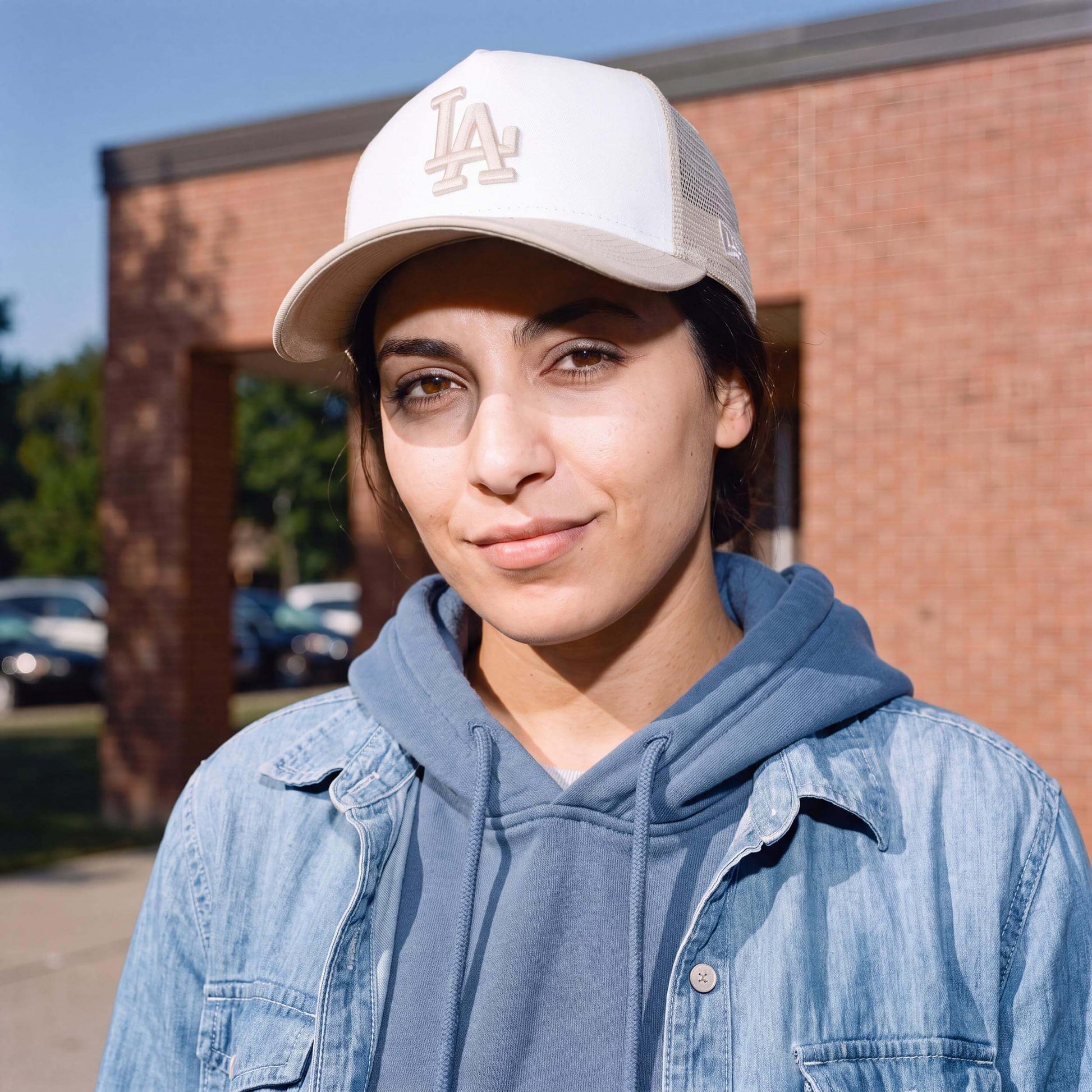 hellbeige (female-model)