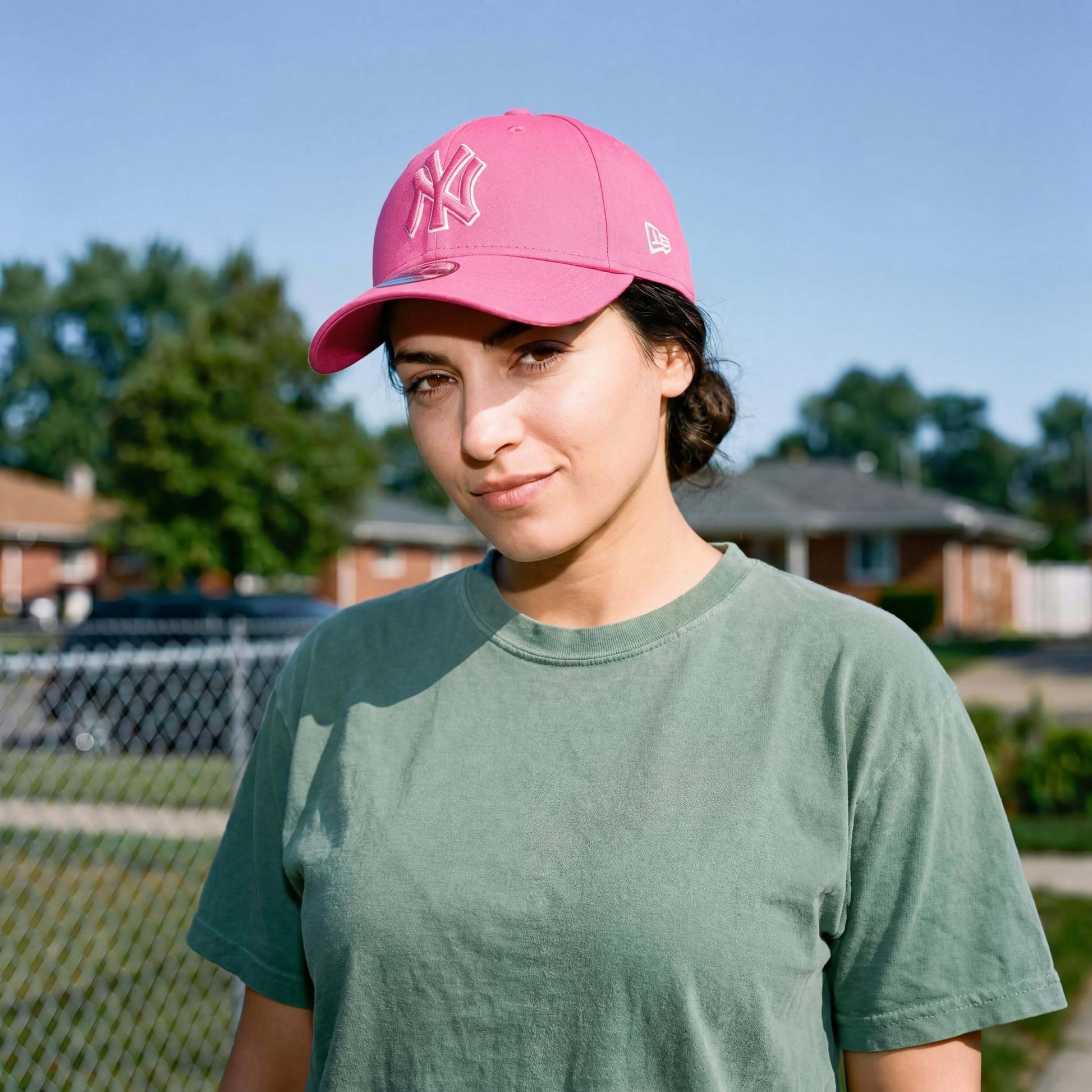pink (female-model)