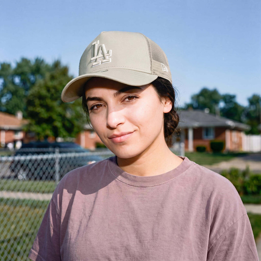 oliv (female-model)