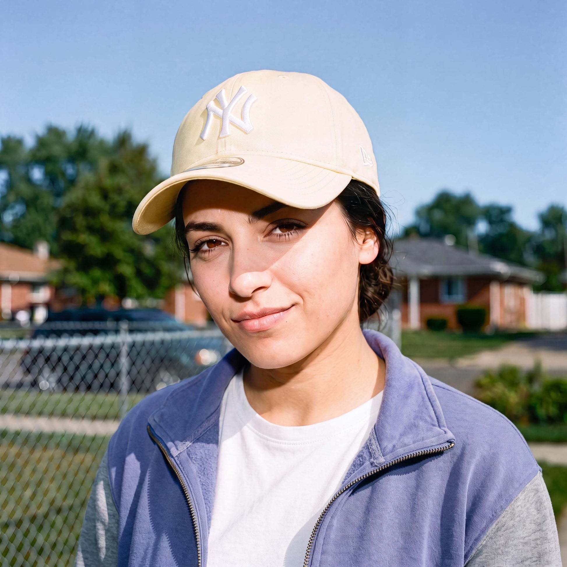 gelb (female-model)