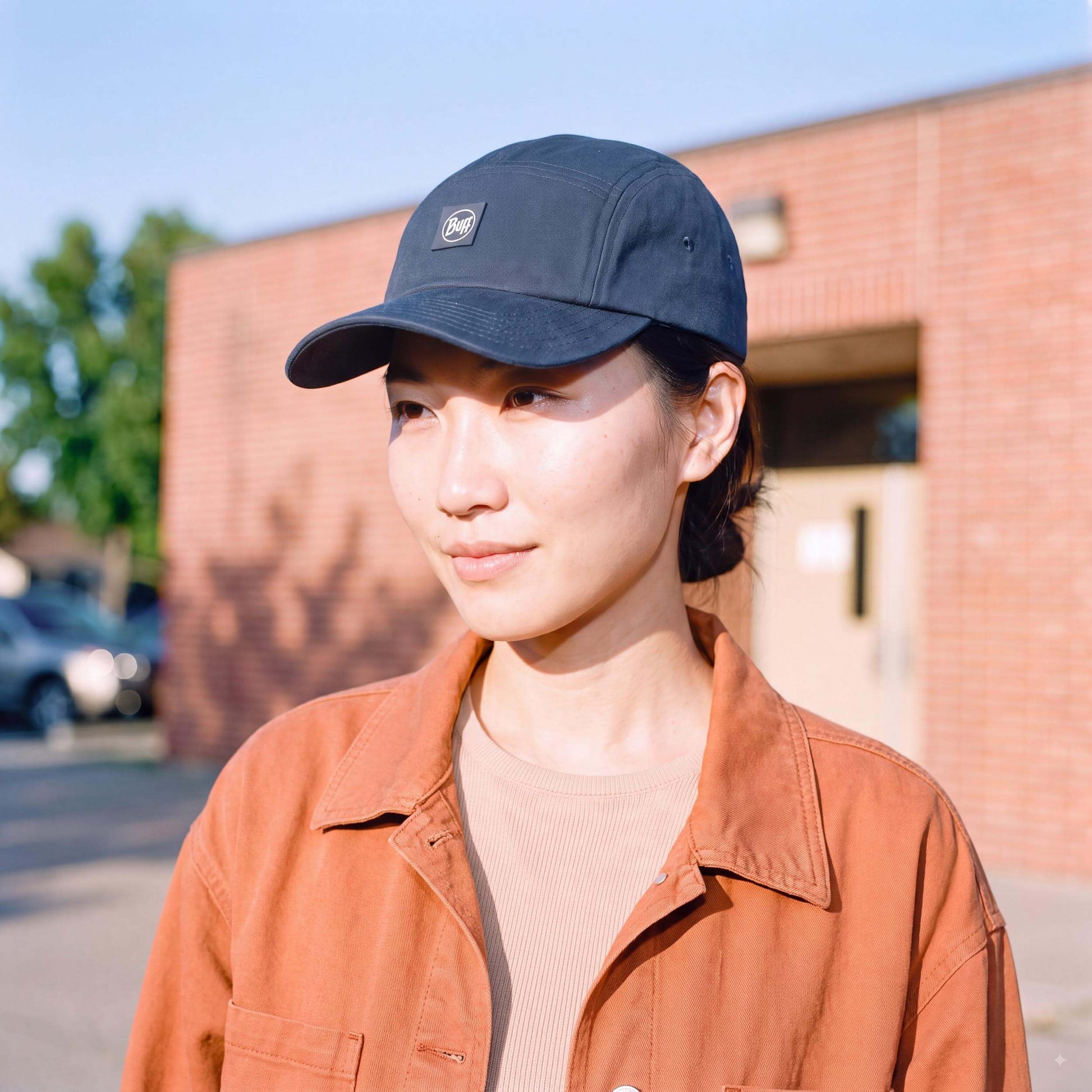 dunkelblau (female-model)