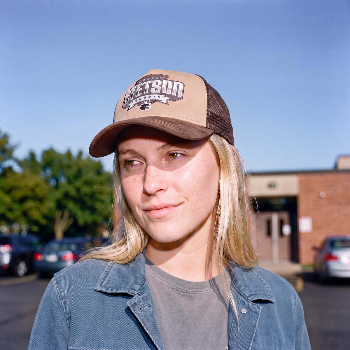 beige-braun (female-model)