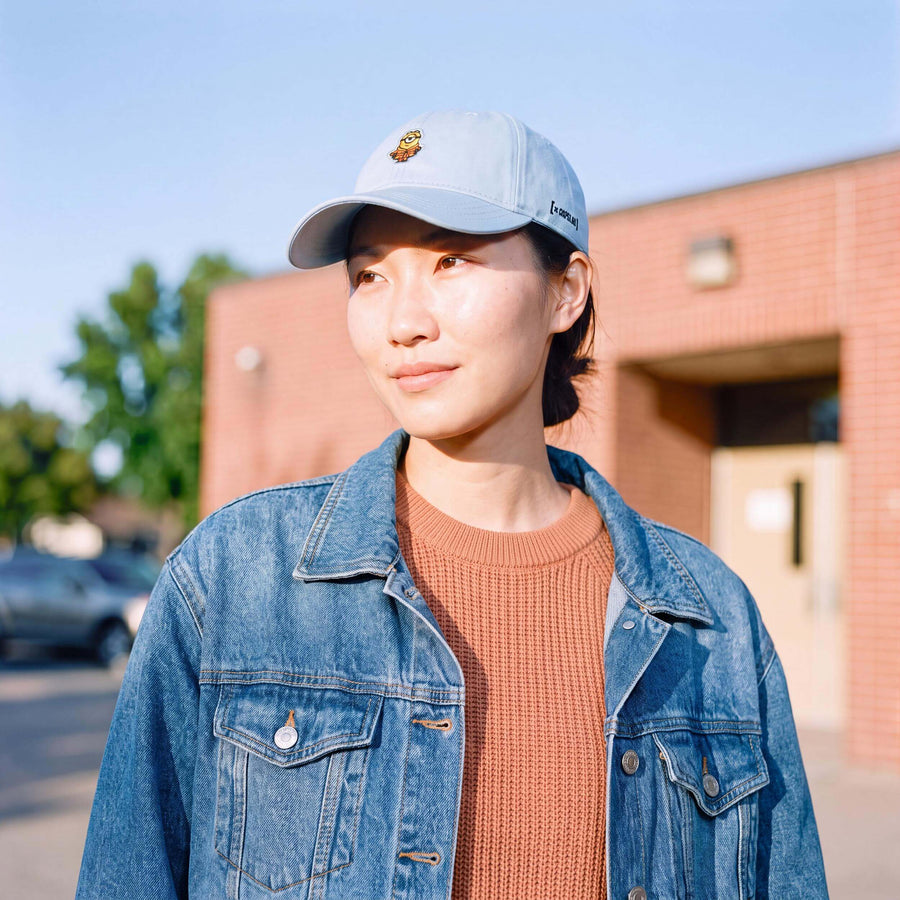 hellblau (female-model)
