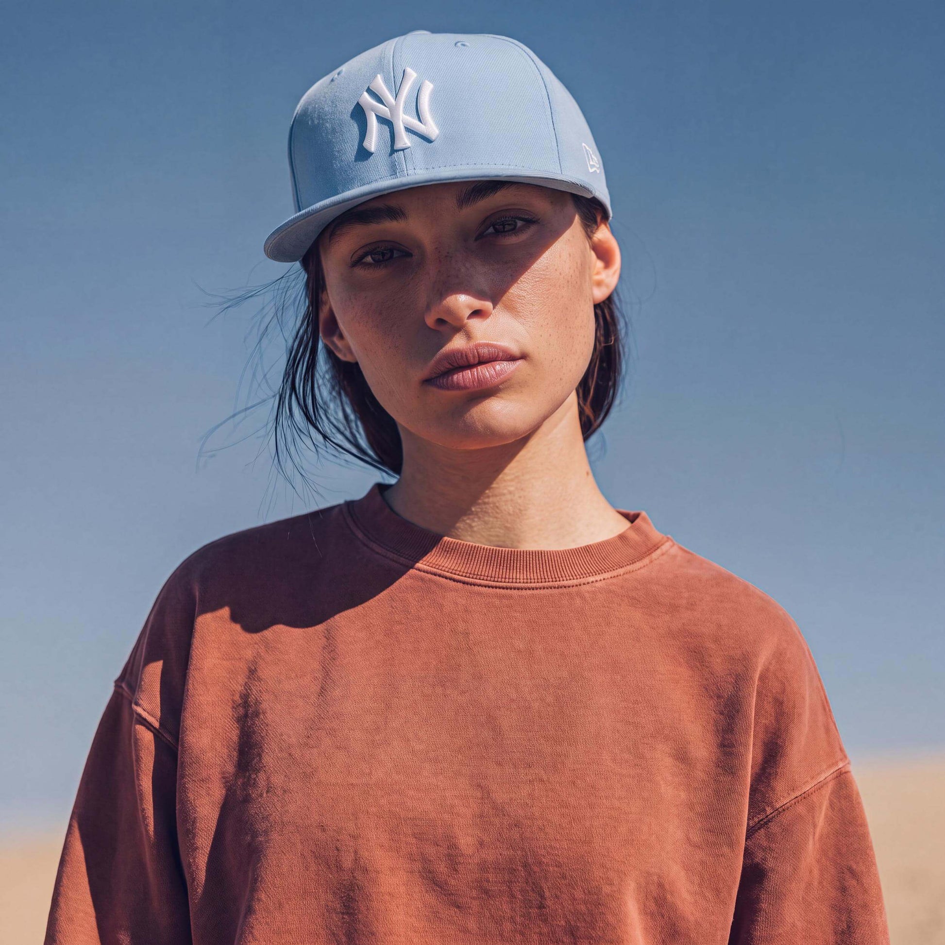 hellblau (female-model Natalie Polino)