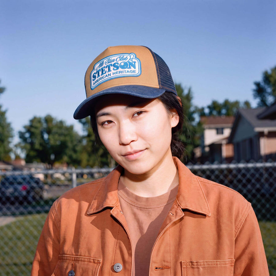 denim (female-model)