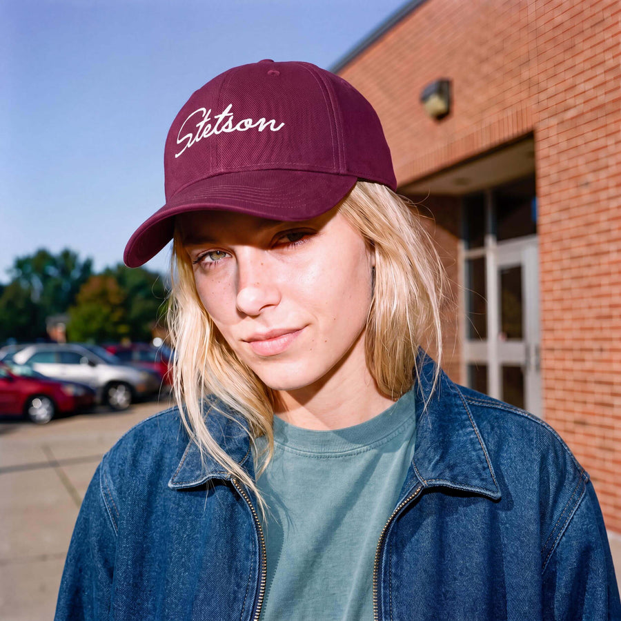 bordeaux (female-model)