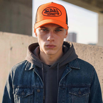 orange (male-model Oswald Bloom)