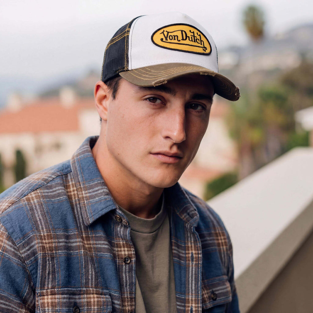 khaki (male-model Tony Cenic)
