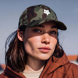 oliv (female-model Ricci Amber)