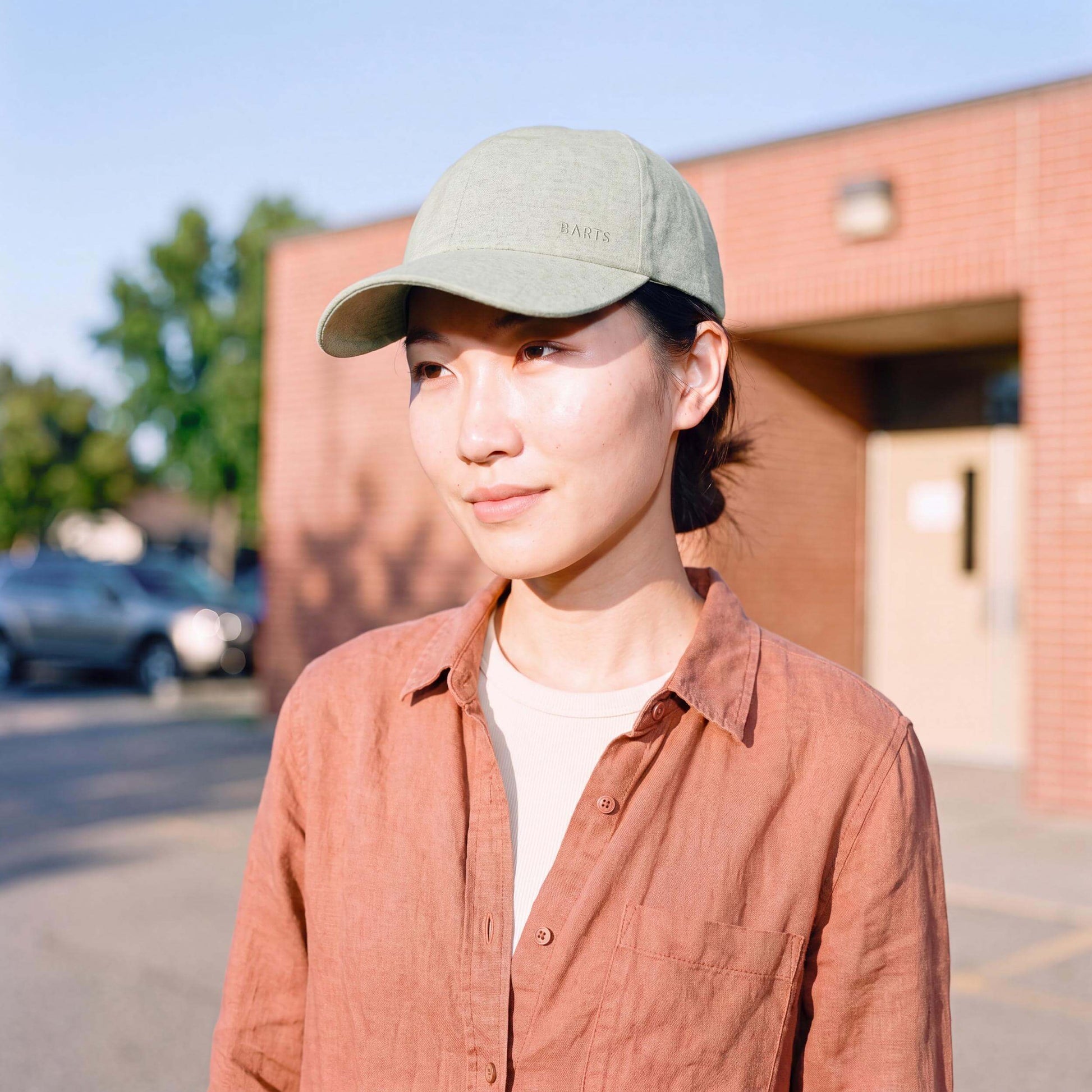 mint (female-model)