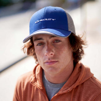 blau (male-model Roger Yard)